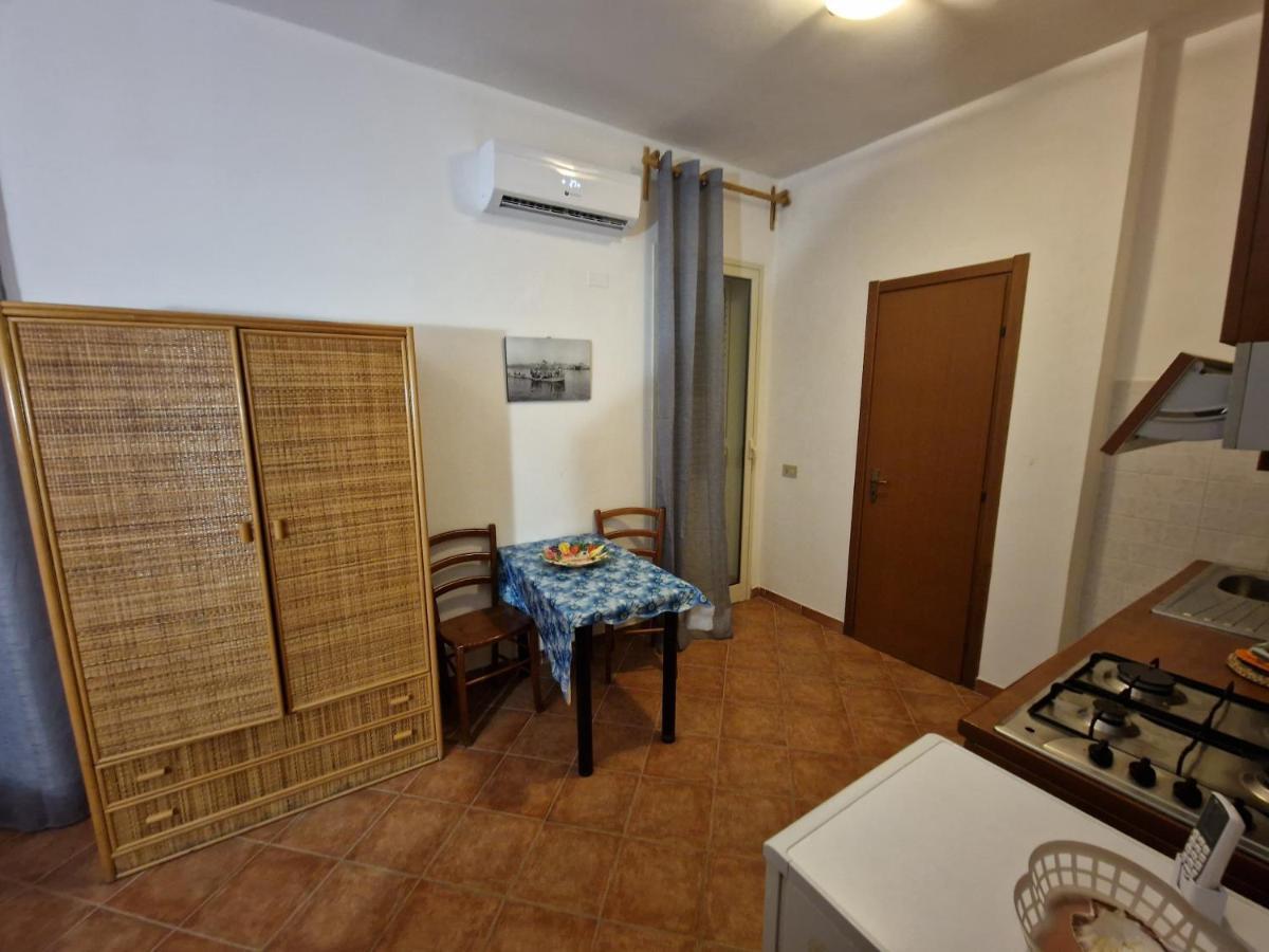 Monolocali In Centro Paese Apartment Lampedusa Bagian luar foto